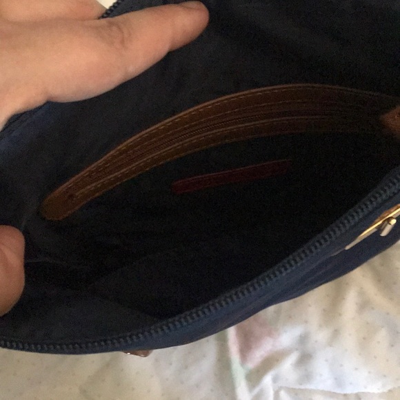 Tommy Hilfiger crossbody - Picture 2 of 4